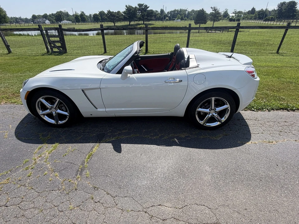 2007 Saturn Sky Red Line - Image 14 of 31