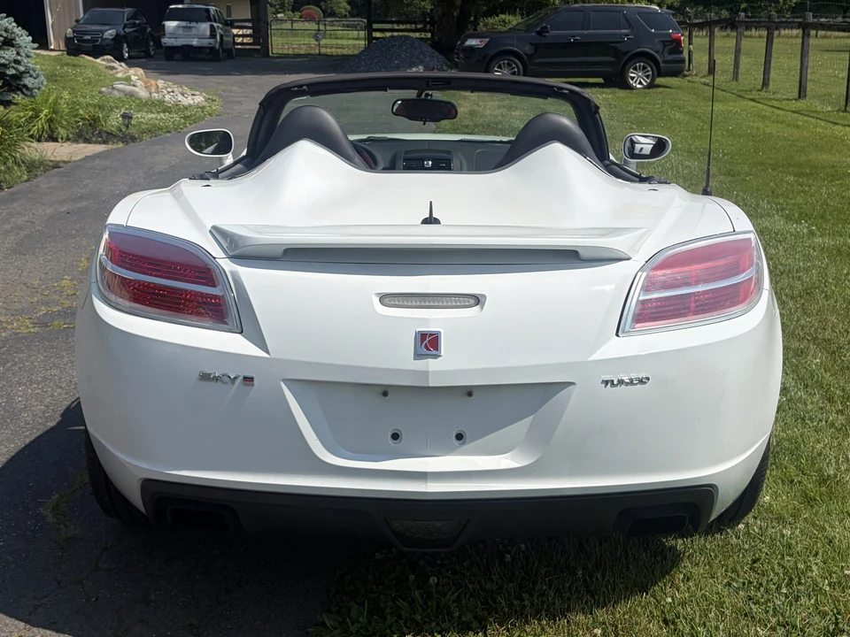 2007 Saturn Sky Red Line - Image 11 of 31