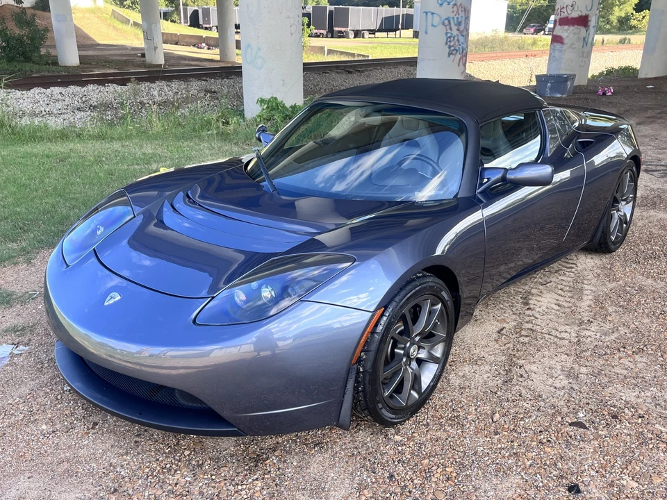 2008 Tesla Roadster - Image 2 of 31