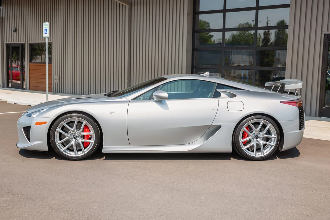 2012 Lexus LFA - Image 13 of 31