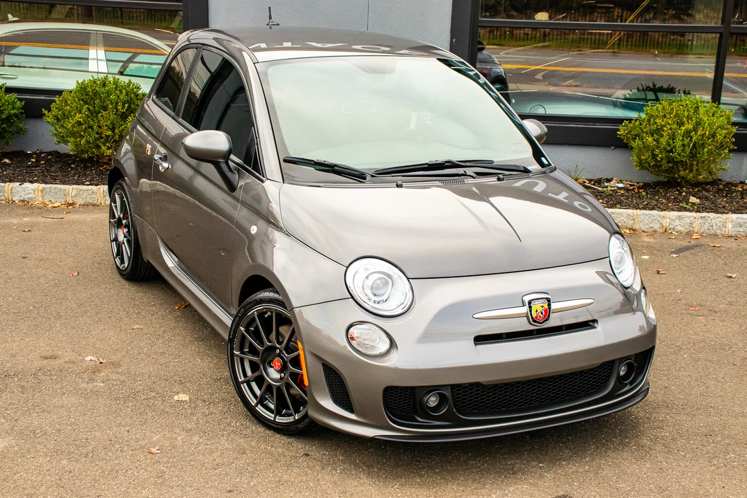 2013 Fiat Abarth 500 - Image 2 of 31