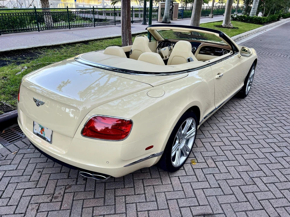 2015 Bentley Continental GT V8 2nd Gen - Image 11 of 31