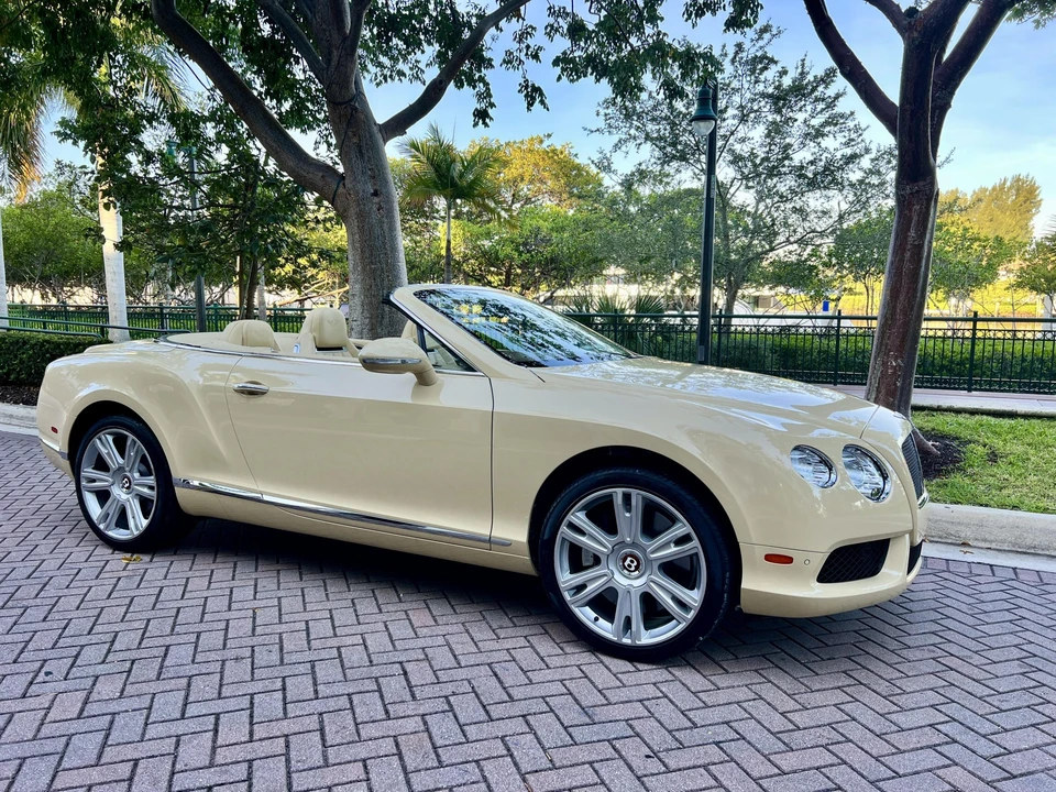 2015 Bentley Continental GT V8 2nd Gen - Image 17 of 31