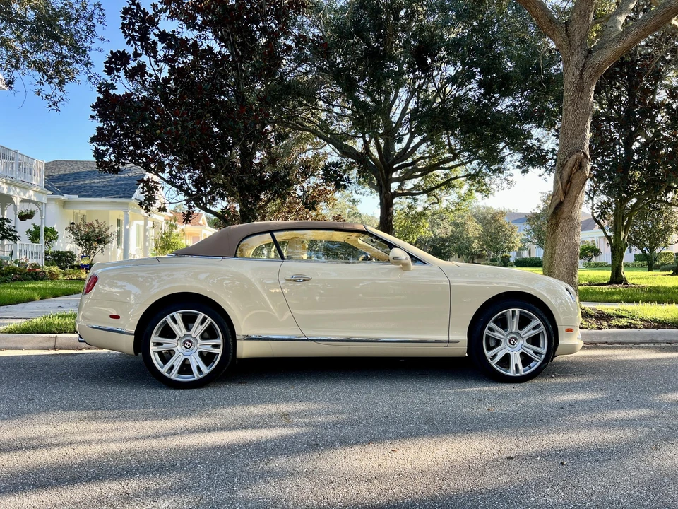 2015 Bentley Continental GT V8 2nd Gen - Image 26 of 31