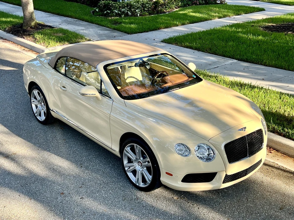2015 Bentley Continental GT V8 2nd Gen - Image 27 of 31