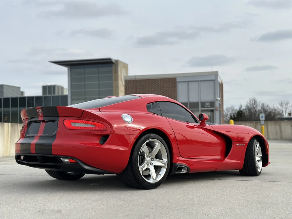 2015 Dodge Viper 5th Gen - Image 5 of 31