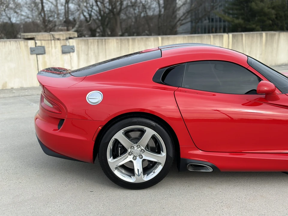 2015 Dodge Viper 5th Gen - Image 17 of 31