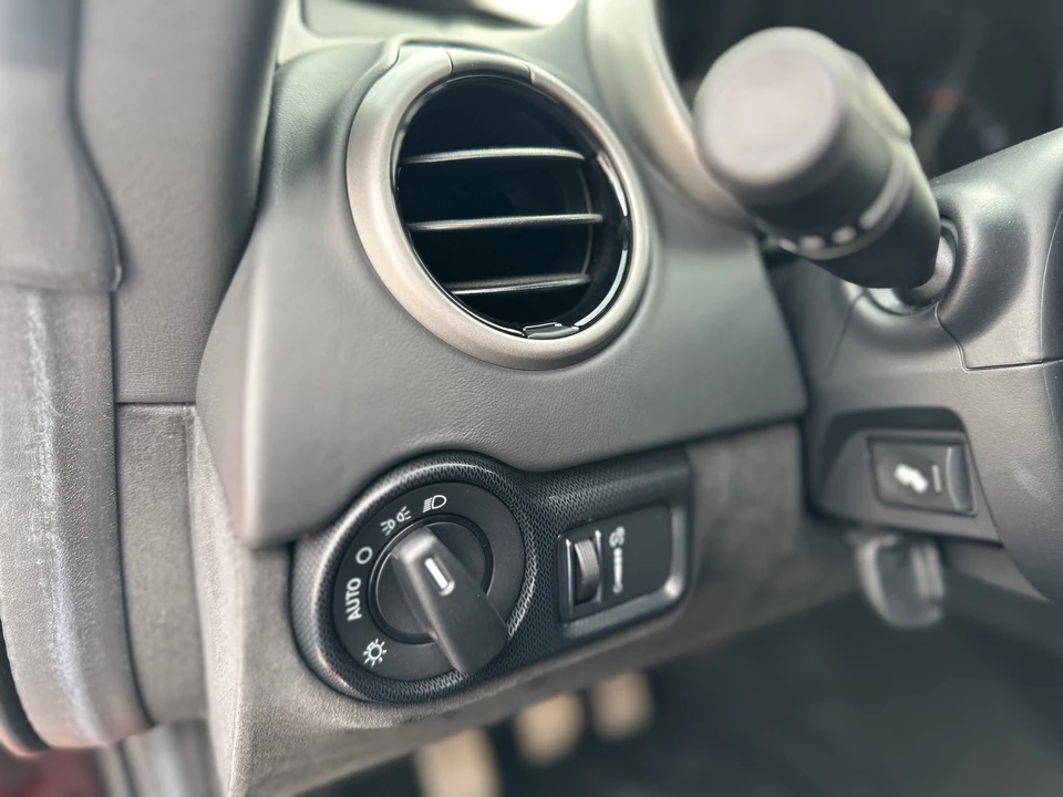 2015 Dodge Viper 5th Gen - Image 28 of 31