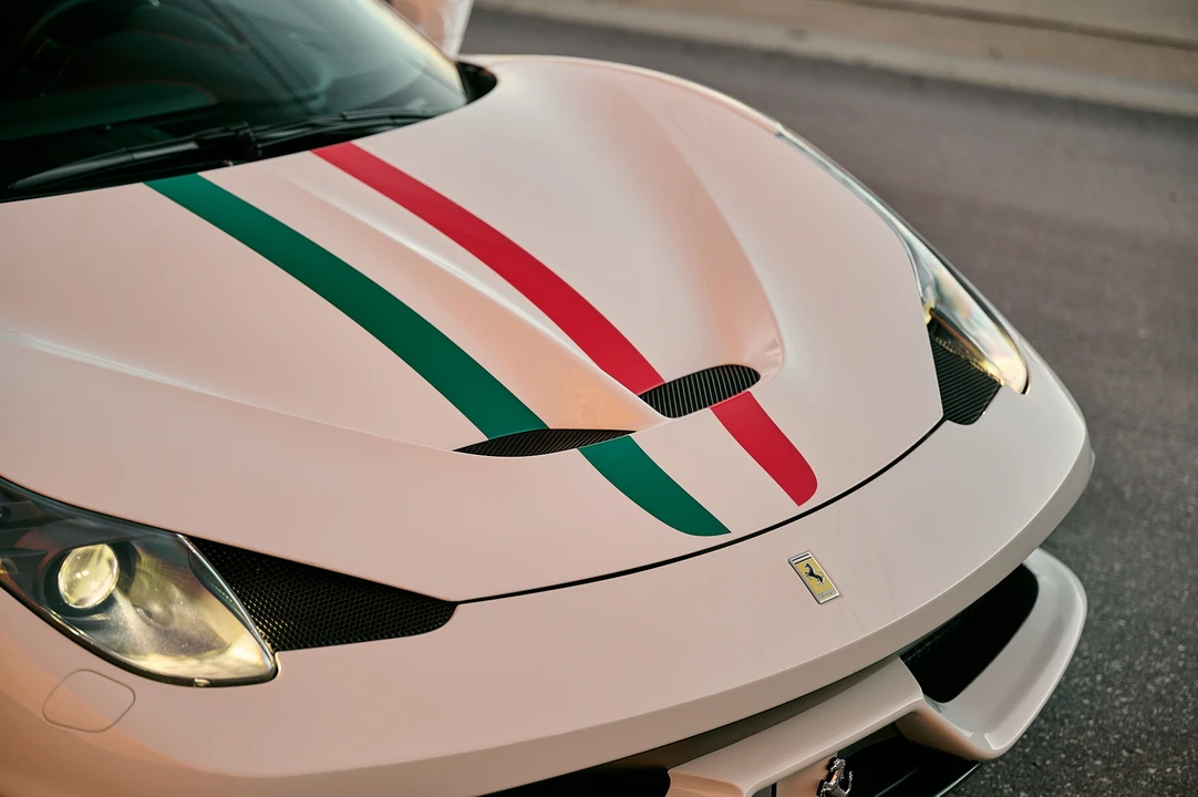 2015 Ferrari 458 Speciale - Image 25 of 31