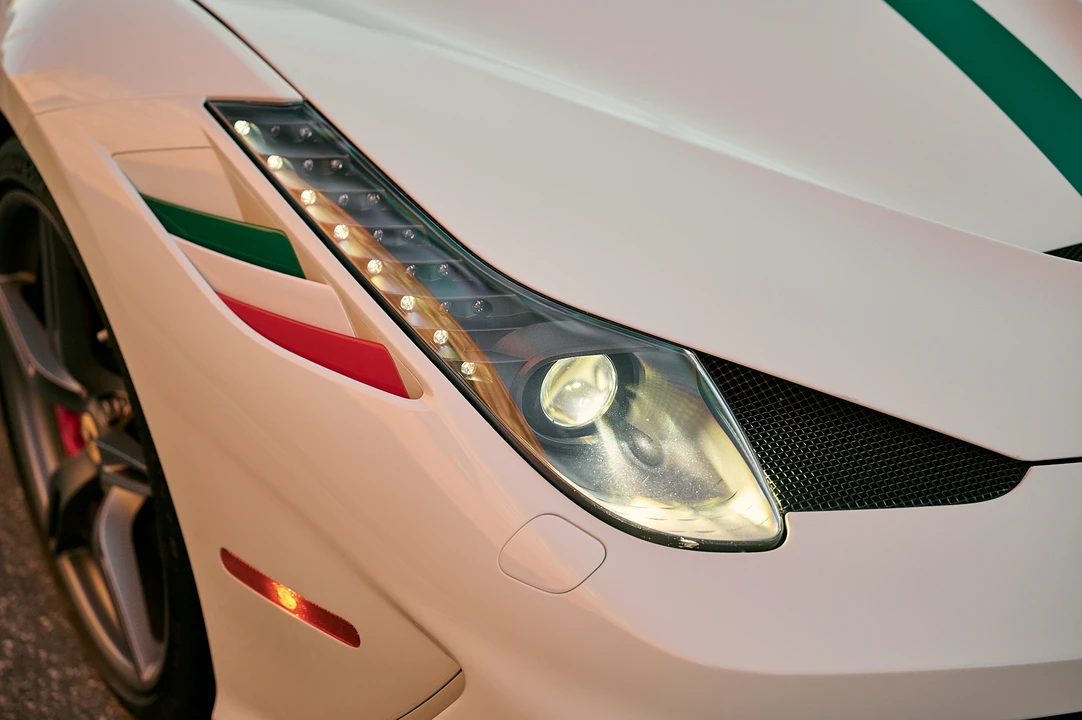2015 Ferrari 458 Speciale - Image 23 of 31
