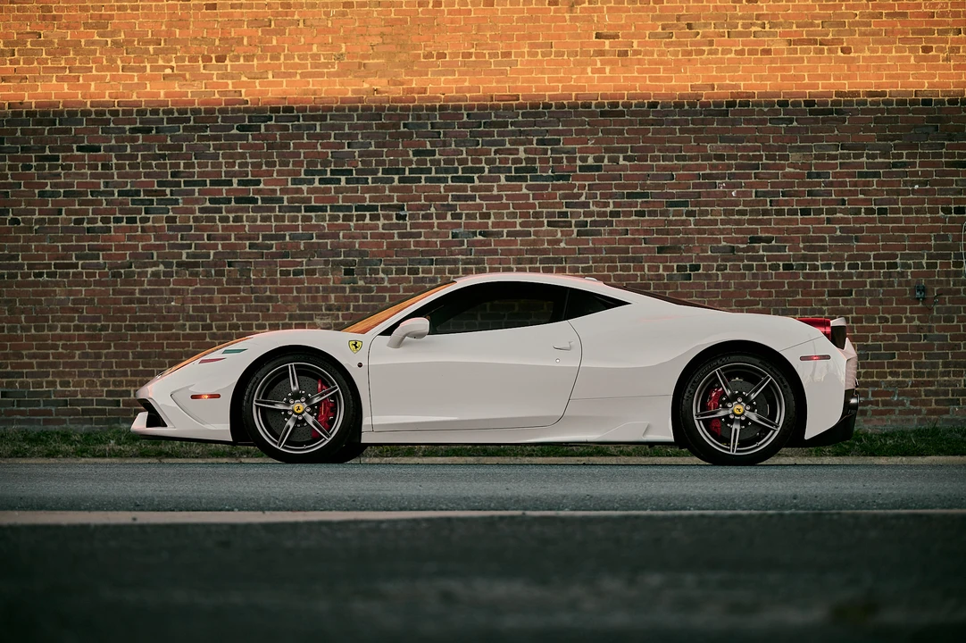 2015 Ferrari 458 Speciale - Image 10 of 31