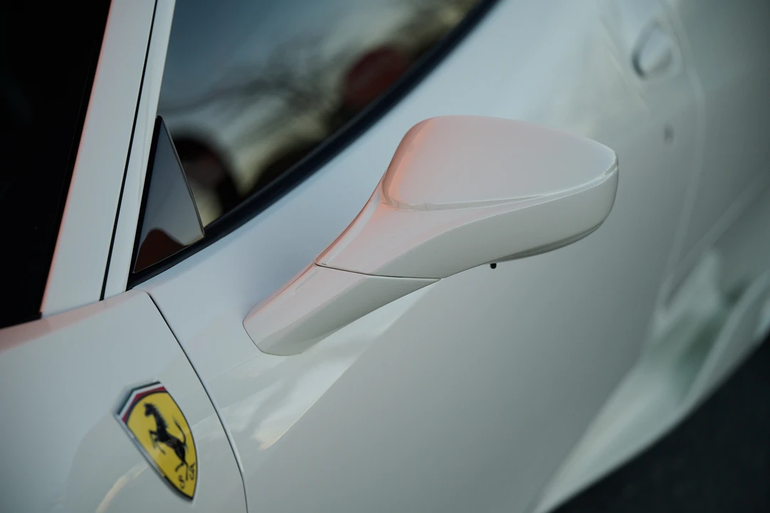 2015 Ferrari 458 Speciale - Image 30 of 31