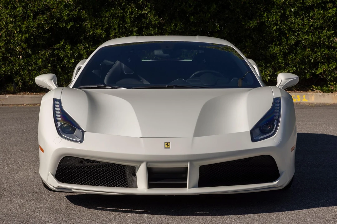 2016 Ferrari 488 GTB - Image 2 of 31