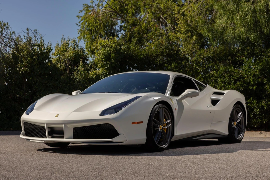 2016 Ferrari 488 GTB - Image 9 of 31