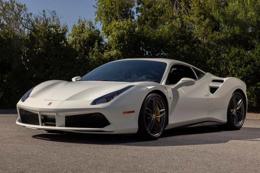 2016 Ferrari 488 GTB - Image 9 of 31