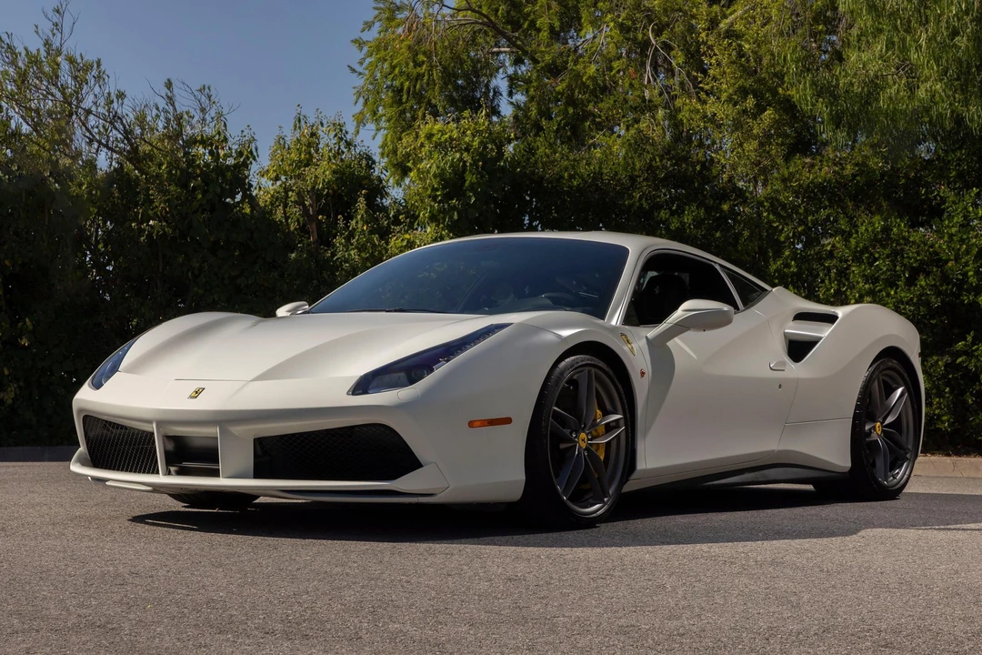 2016 Ferrari 488 GTB - Image 10 of 31