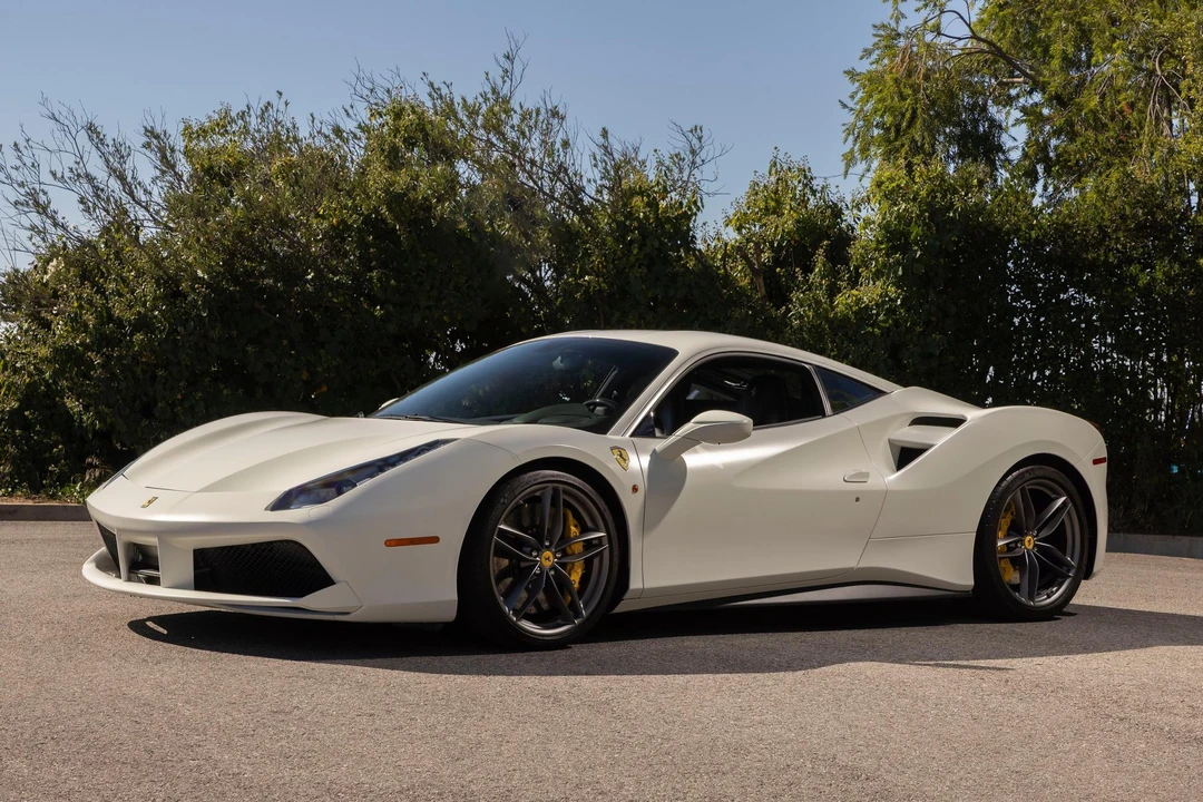 2016 Ferrari 488 GTB - Image 12 of 31