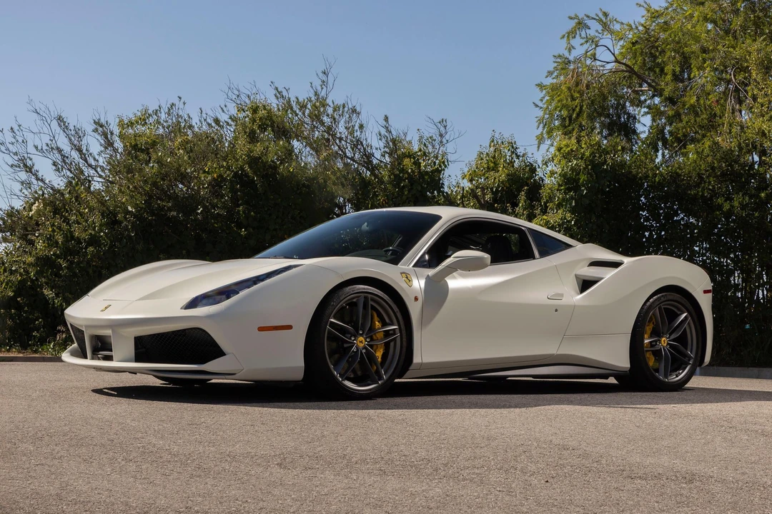 2016 Ferrari 488 GTB - Image 14 of 31