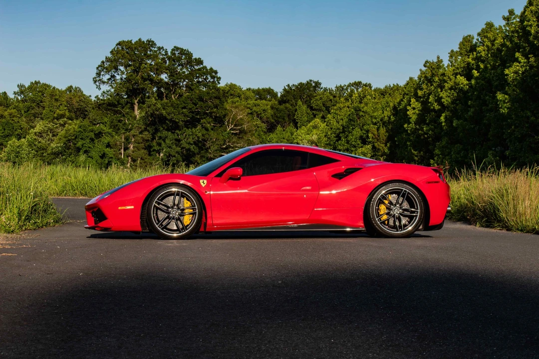 2016 Ferrari 488 GTB - Image 22 of 31