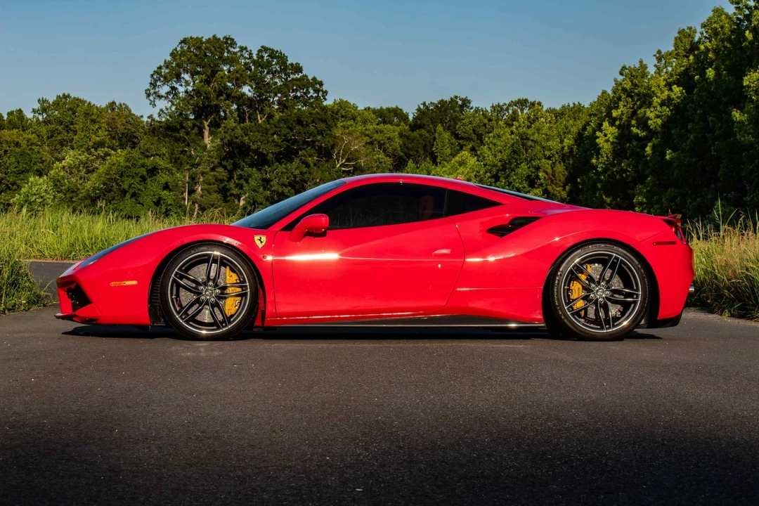 2016 Ferrari 488 GTB - Image 21 of 31