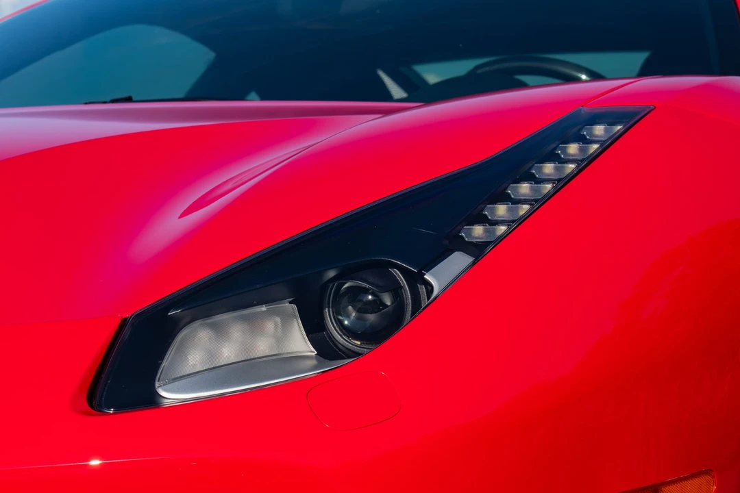 2016 Ferrari 488 GTB - Image 30 of 31