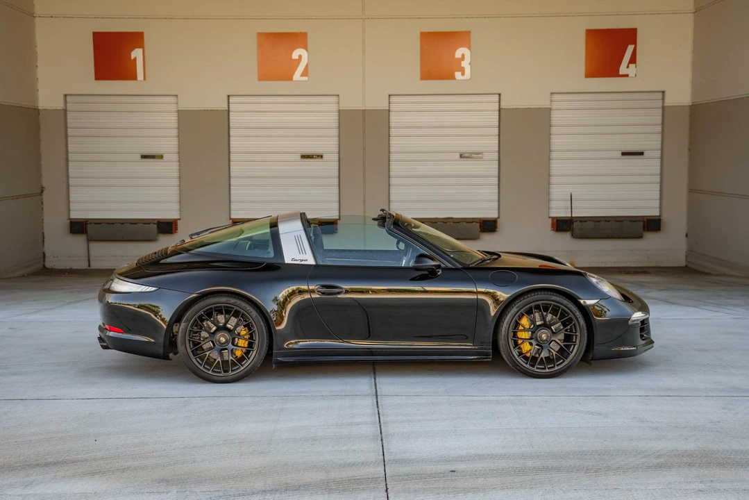 2016 Porsche 991 Targa 4 GTS - Image 8 of 31