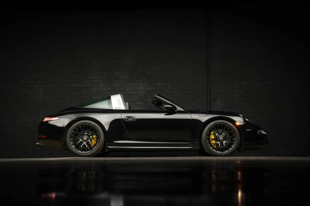 2016 Porsche 991 Targa 4 GTS - Image 30 of 31