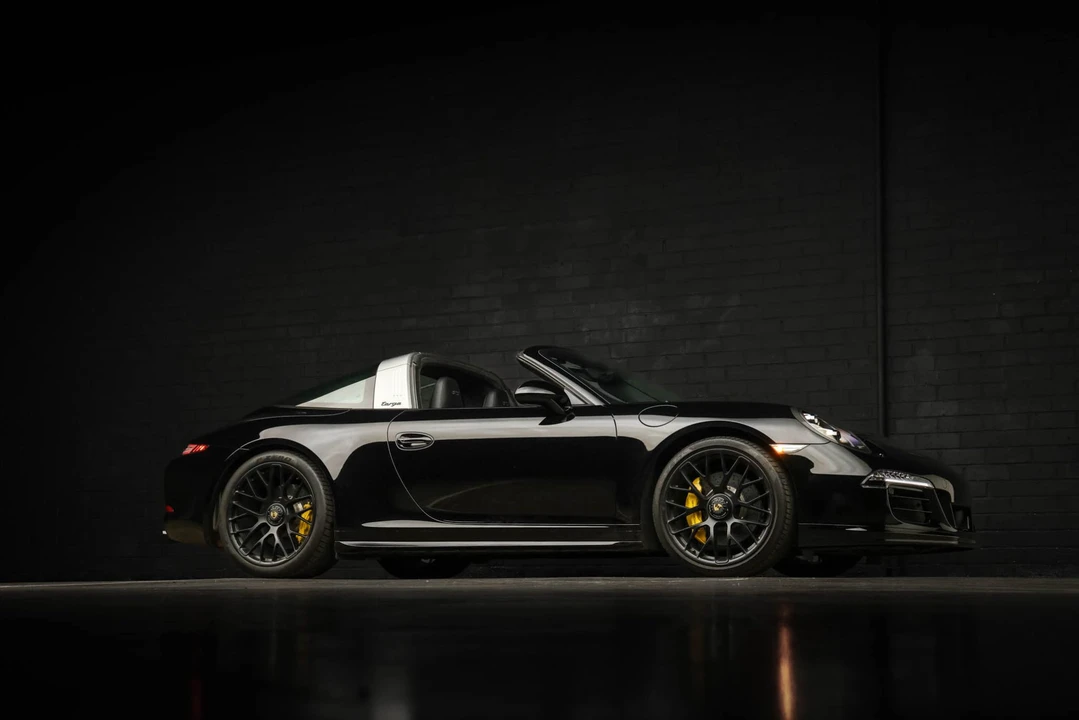2016 Porsche 991 Targa 4 GTS - Image 28 of 31