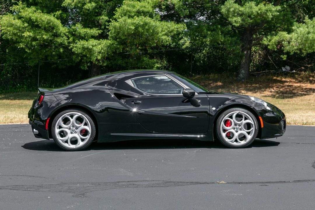 2017 Alfa Romeo 4C Coupe - Image 4 of 31