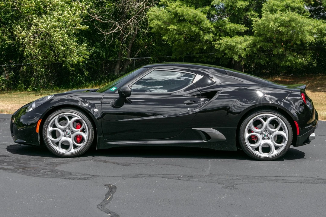 2017 Alfa Romeo 4C Coupe - Image 8 of 31