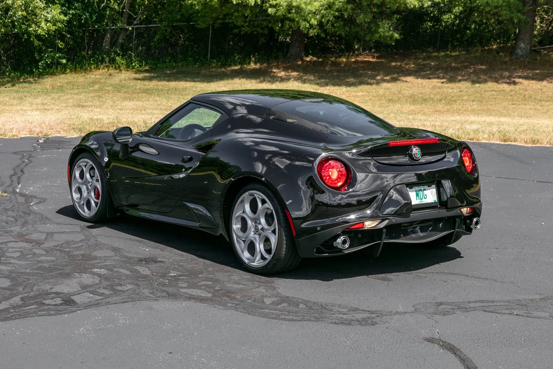 2017 Alfa Romeo 4C Coupe - Image 7 of 31