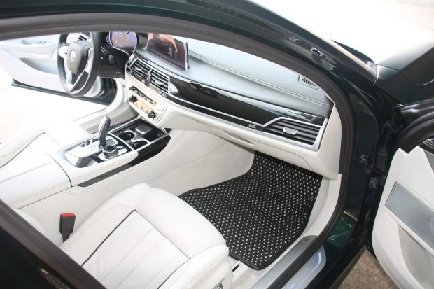 2018 BMW Alpina B7 - Image 4 of 8