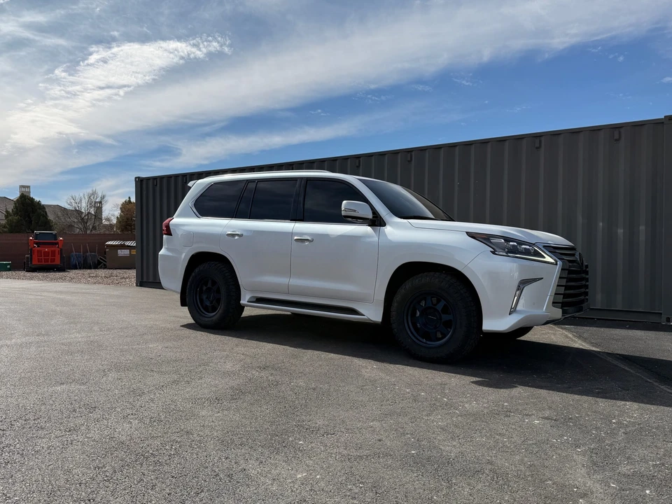 2021 Lexus LX 3rd Gen - Image 26 of 31