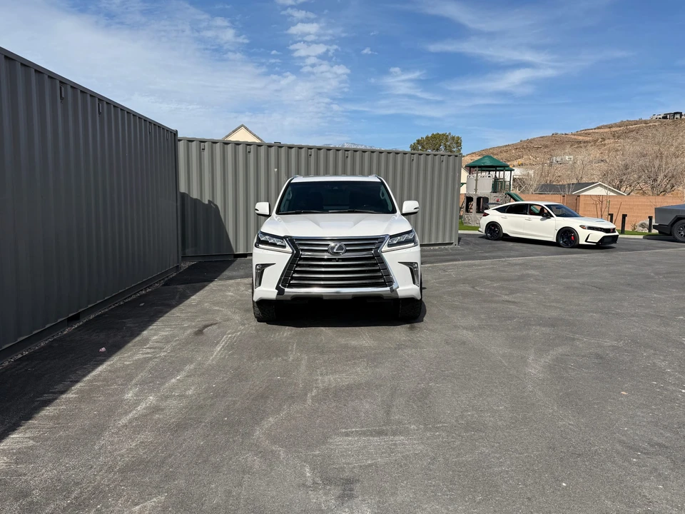 2021 Lexus LX 3rd Gen - Image 27 of 31