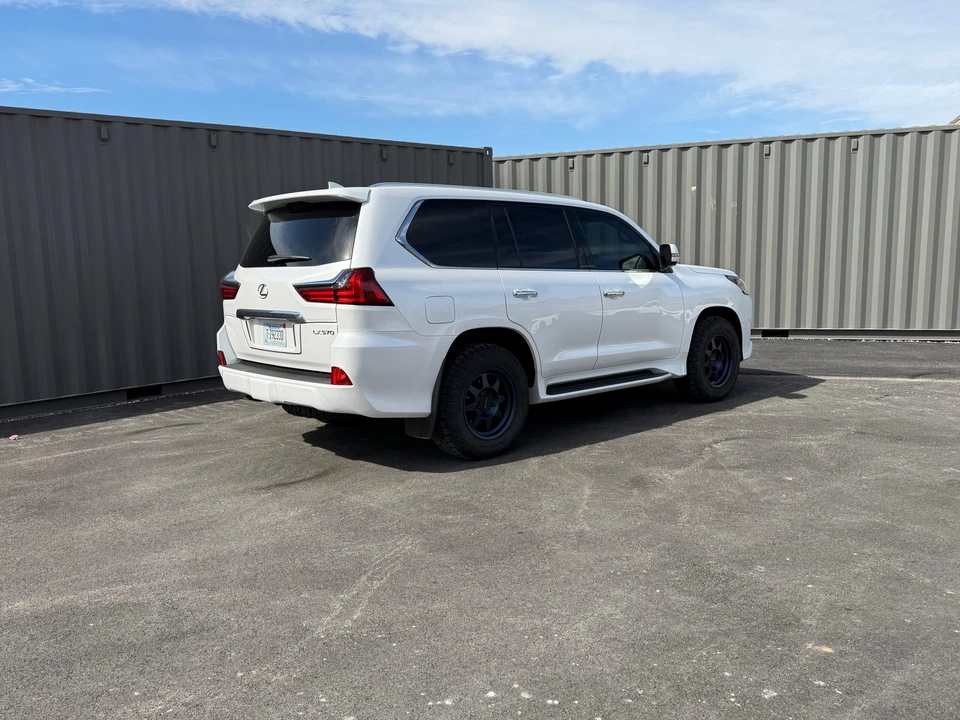 2021 Lexus LX 3rd Gen - Image 19 of 31
