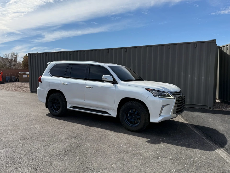 2021 Lexus LX 3rd Gen - Image 25 of 31
