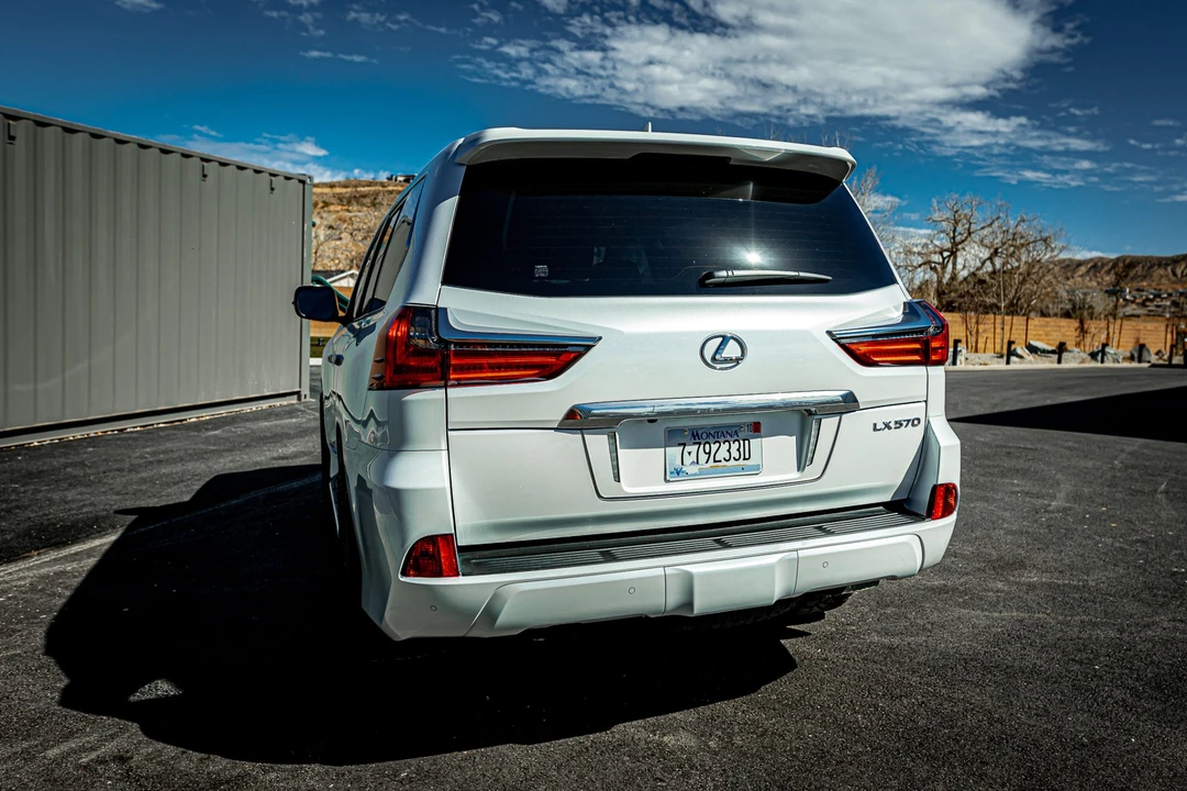 2021 Lexus LX 3rd Gen - Image 11 of 31