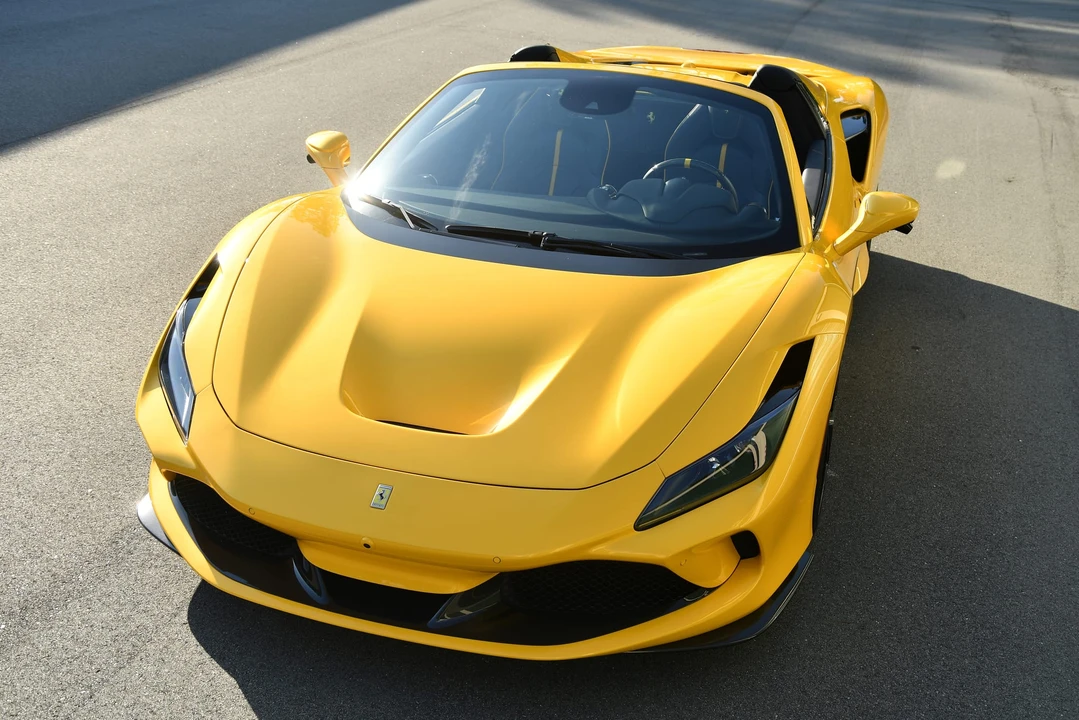 2022 Ferrari F8 Spider - Image 7 of 31