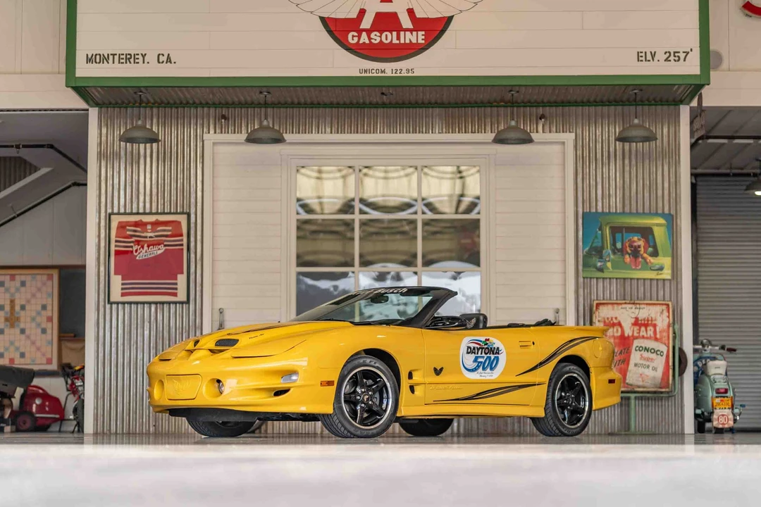 2002 Pontiac Firebird Trans Am 4th Gen - Image 6 of 31