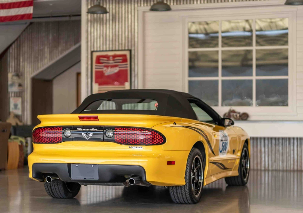 2002 Pontiac Firebird Trans Am 4th Gen - Image 27 of 31