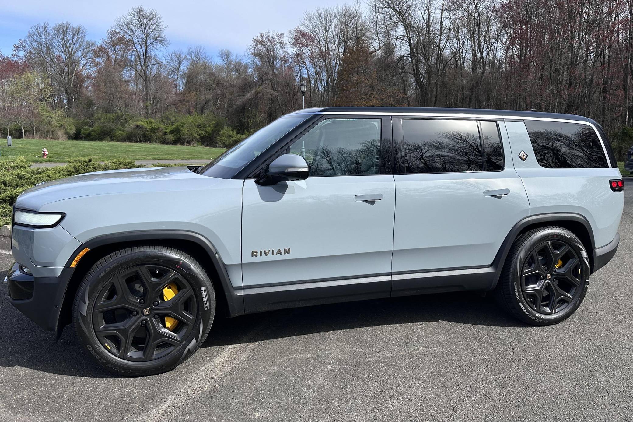 2023 Rivian R1S Launch Edition
