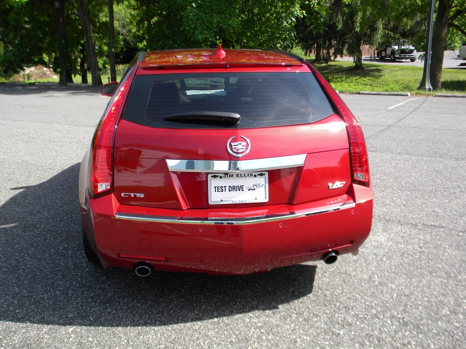 2014 Cadillac CTS-V 2nd Gen - Image 8 of 31