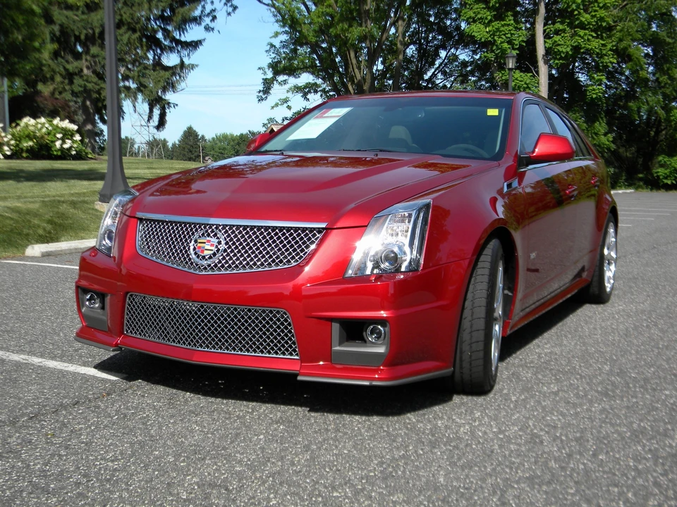 2014 Cadillac CTS-V 2nd Gen - Image 2 of 31