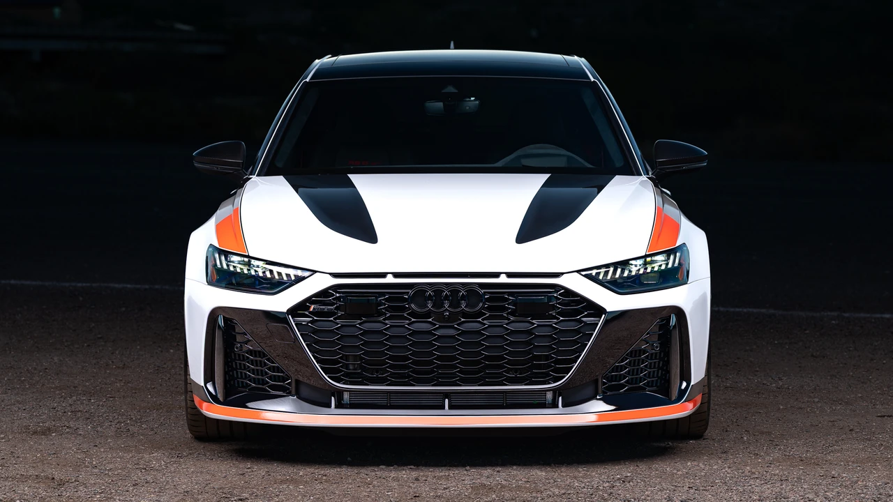 2025 Audi C8 RS6 - Image 8 of 31