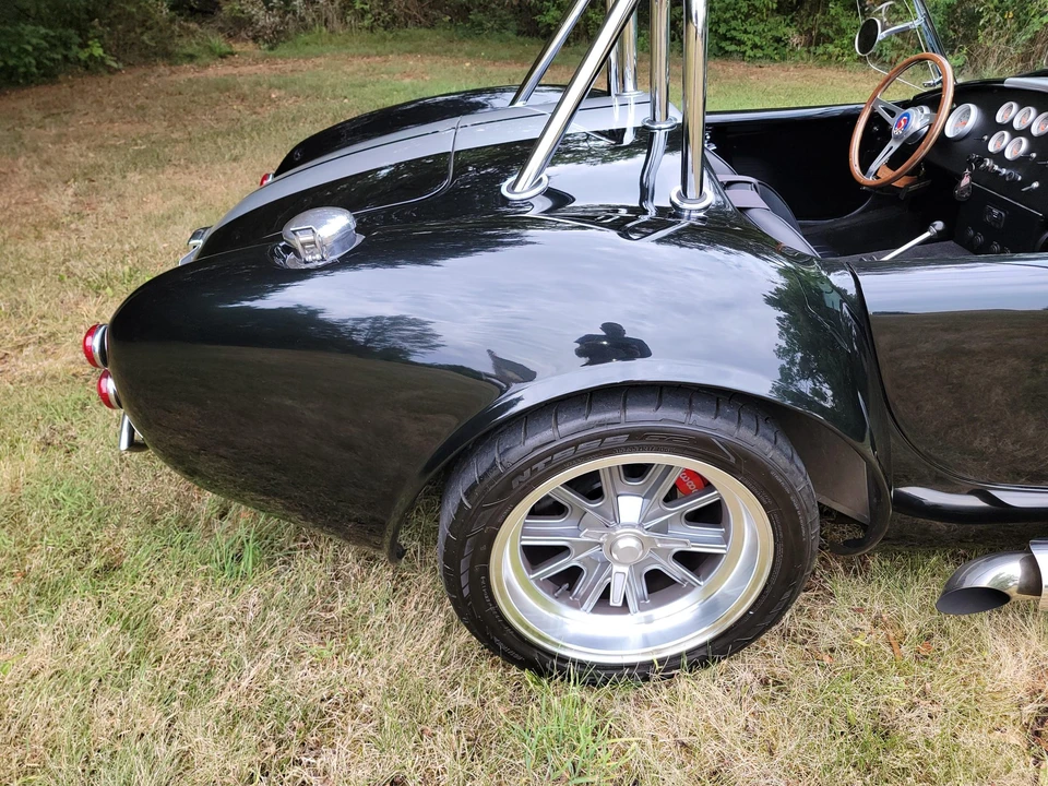 Shelby Cobra Replica - Image 24 of 31