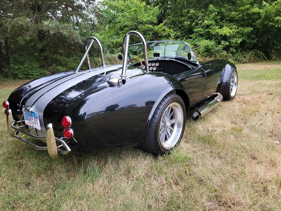 Shelby Cobra Replica - Image 11 of 31
