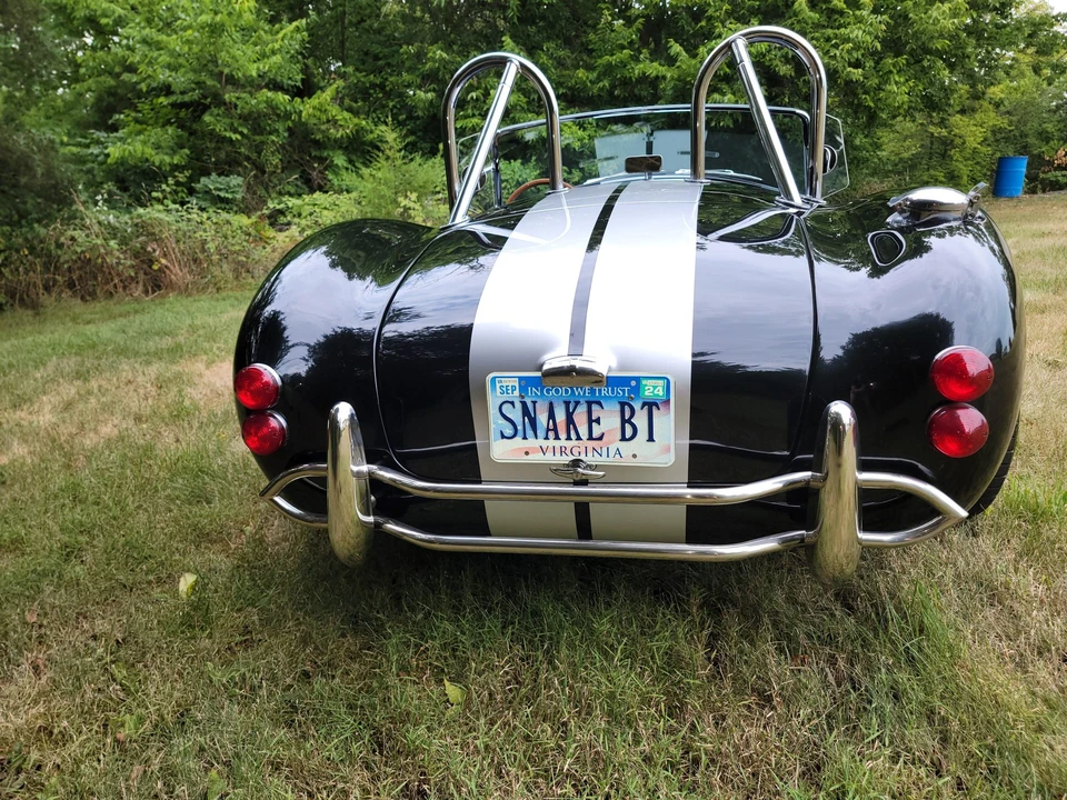 Shelby Cobra Replica - Image 13 of 31