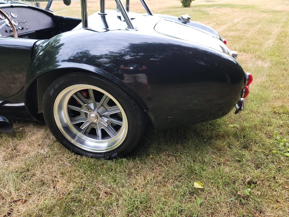 Shelby Cobra Replica - Image 23 of 31