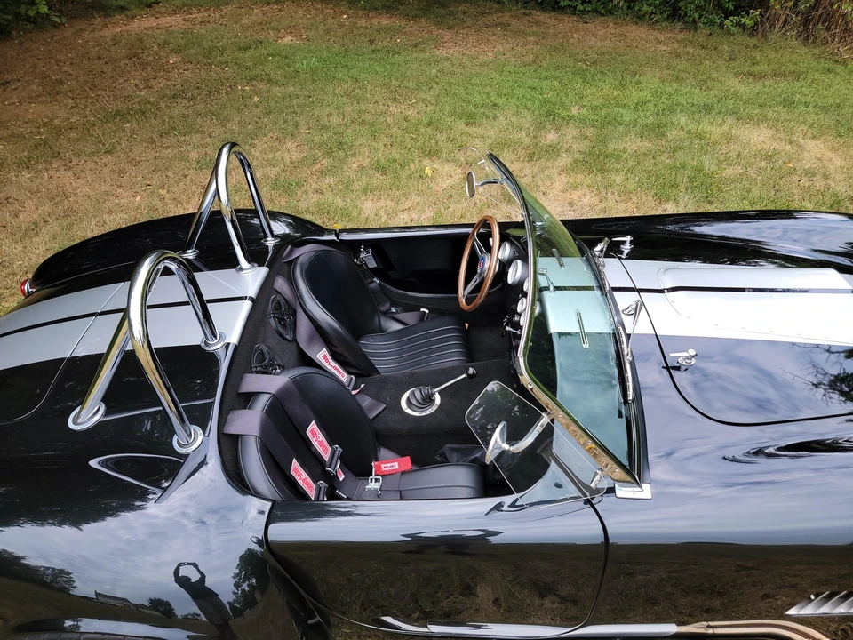 Shelby Cobra Replica - Image 28 of 31
