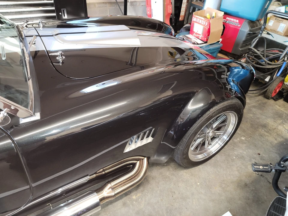Shelby Cobra Replica - Image 29 of 31